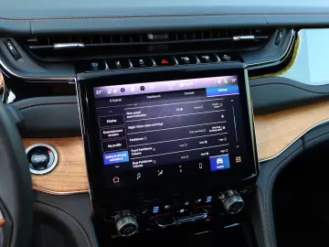 Milanne Auto Trade - Garantie - TVA - HYBRID - Fara Daune