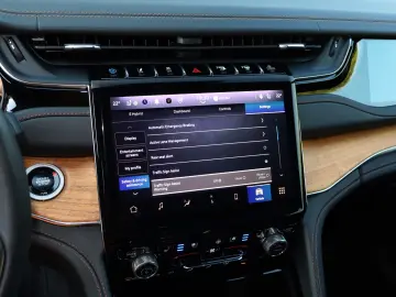 Milanne Auto Trade - Garantie - TVA - HYBRID - Fara Daune