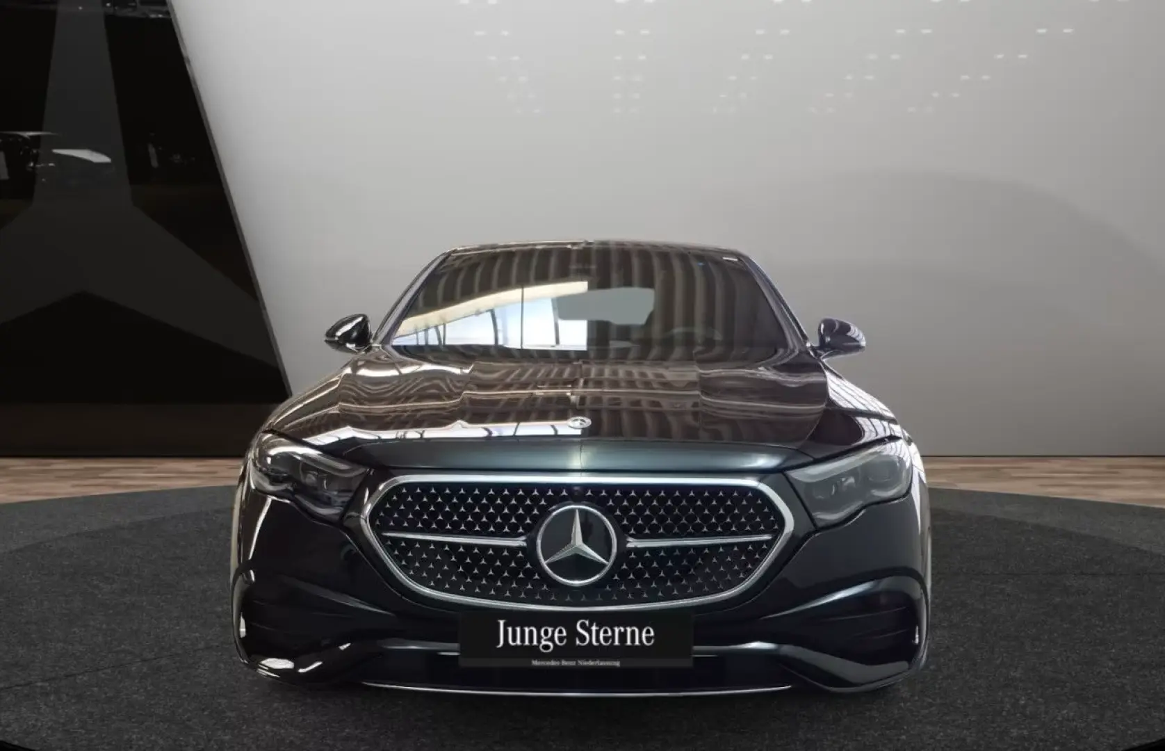 Mercedes-Benz E 300 de AMG Prem  PANO DISTR 360