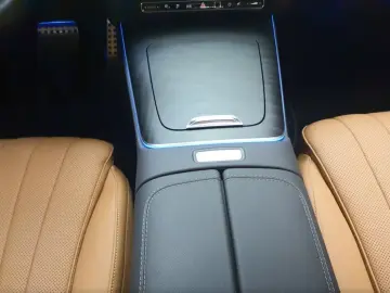 Mercedes-Benz E 300 de AMG Prem  PANO DISTR 360