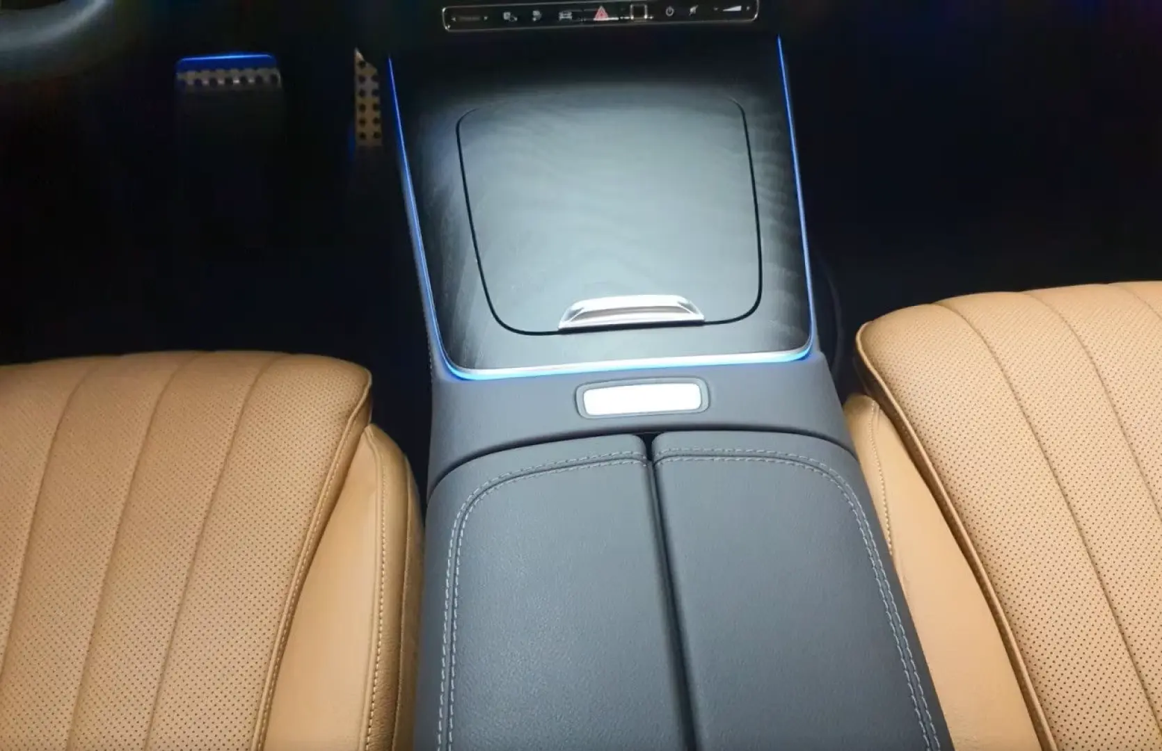 Mercedes-Benz E 300 de AMG Prem  PANO DISTR 360