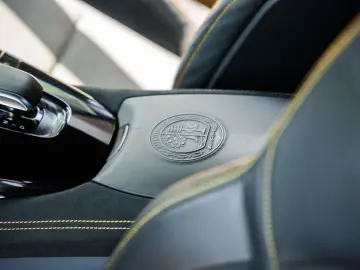 AMG GT R 4.0 V8 BiTurbo - Burmester high end - F