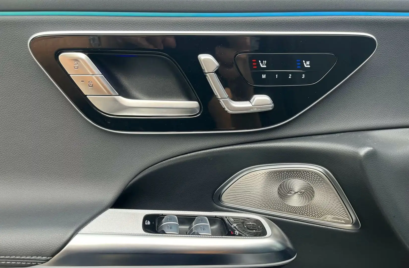 Mercedes-Benz E 300 de 4M ExclusivePrem  20AMG Pano