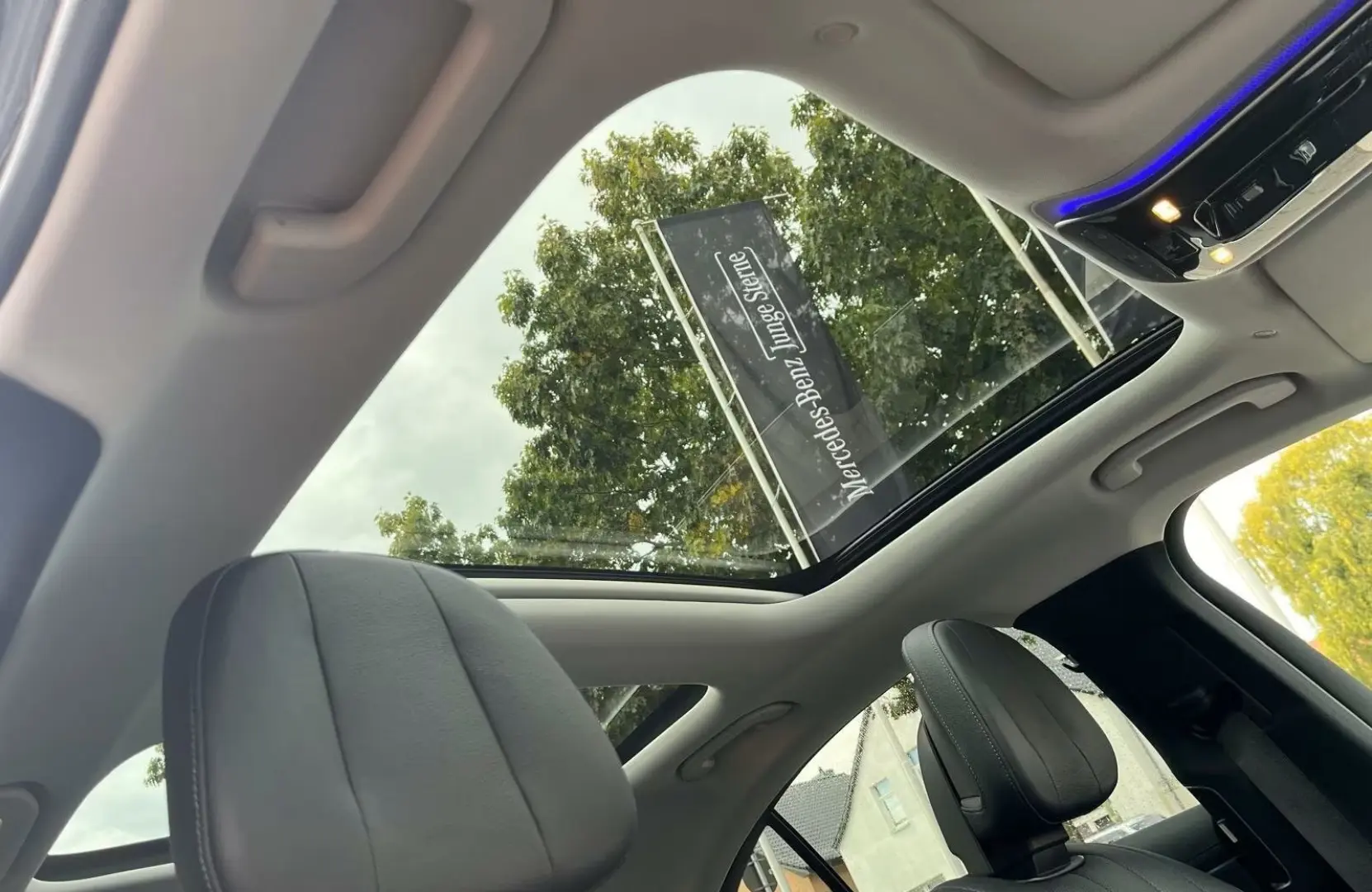 Mercedes-Benz E 300 de 4M ExclusivePrem  20AMG Pano