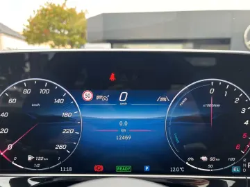 Mercedes-Benz E 300 de 4M ExclusivePrem  20AMG Pano