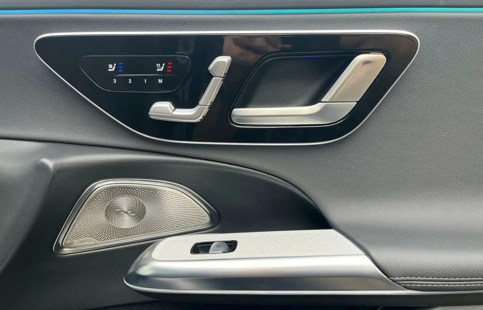 Mercedes-Benz E 300 de 4M ExclusivePrem  20AMG Pano