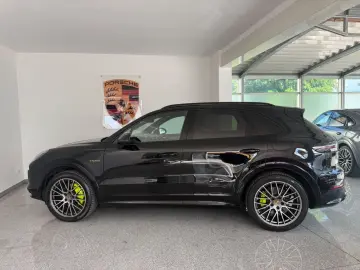 Cayenne E-Hybrid - SPORTPAKET- SPORT DESIGN PAKE