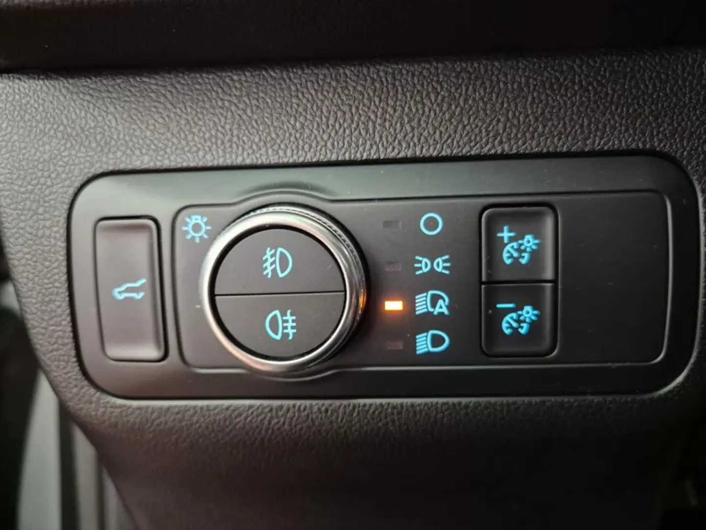 Ford Kuga 2,5 Duratec FHEV AWD