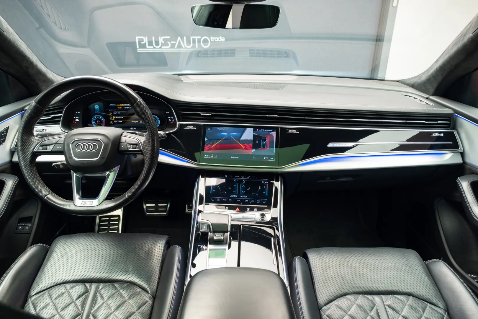 AUDI Q8 55 TFSI e Quattro - Plug in Hybrid
