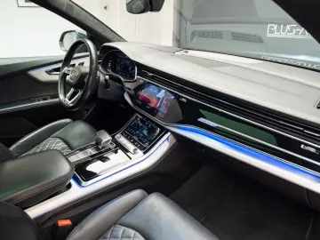 AUDI Q8 55 TFSI e Quattro - Plug in Hybrid