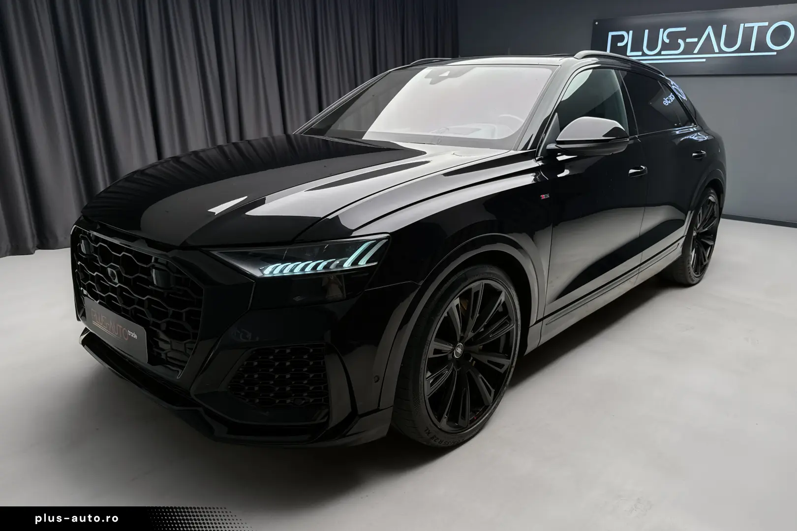 AUDI Q8 55 TFSI e Quattro - Plug in Hybrid