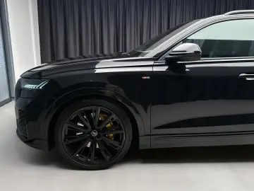 AUDI Q8 55 TFSI e Quattro - Plug in Hybrid