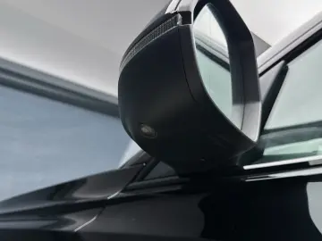 AUDI Q8 55 TFSI e Quattro - Plug in Hybrid