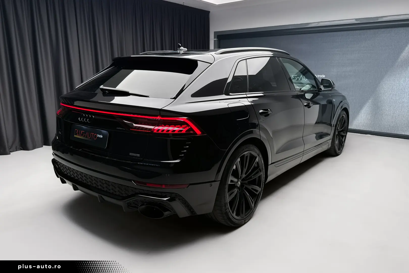 AUDI Q8 55 TFSI e Quattro - Plug in Hybrid