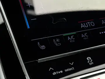 AUDI Q8 55 TFSI e Quattro - Plug in Hybrid