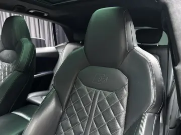 AUDI Q8 55 TFSI e Quattro - Plug in Hybrid
