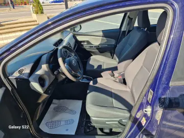 Toyota Yaris 1.5 VVT-i HSD Terra
