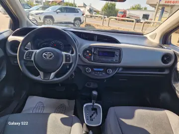 Toyota Yaris 1.5 VVT-i HSD Terra