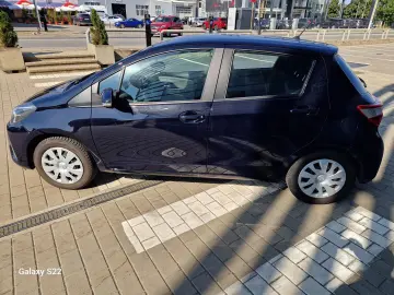 Toyota Yaris 1.5 VVT-i HSD Terra