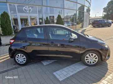 Toyota Yaris 1.5 VVT-i HSD Terra