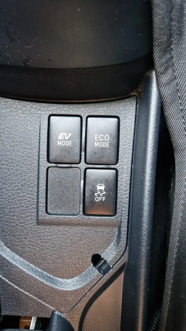 Toyota Yaris 1.5 VVT-i HSD Terra