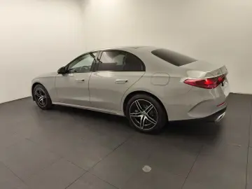 E 400 e 4M AMG Night Pano FahrassiPlus AHK Leder