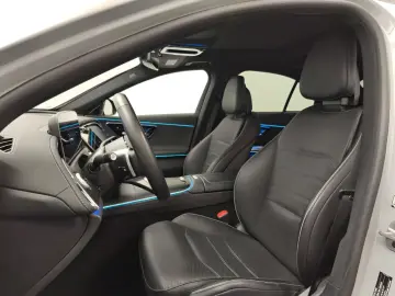 E 400 e 4M AMG Night Pano FahrassiPlus AHK Leder