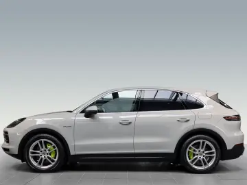 Porsche Cayenne E-Hybrid Luft; Pano; BOSE;