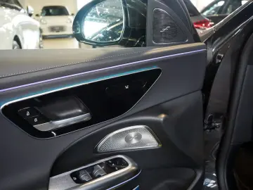 E 300 de BURM AMG KAMERA SPUR DISTR PDC STANDH