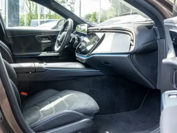 E 300 de AMG-Sport/LED/Cam/Pano/Night/Distr/Totw