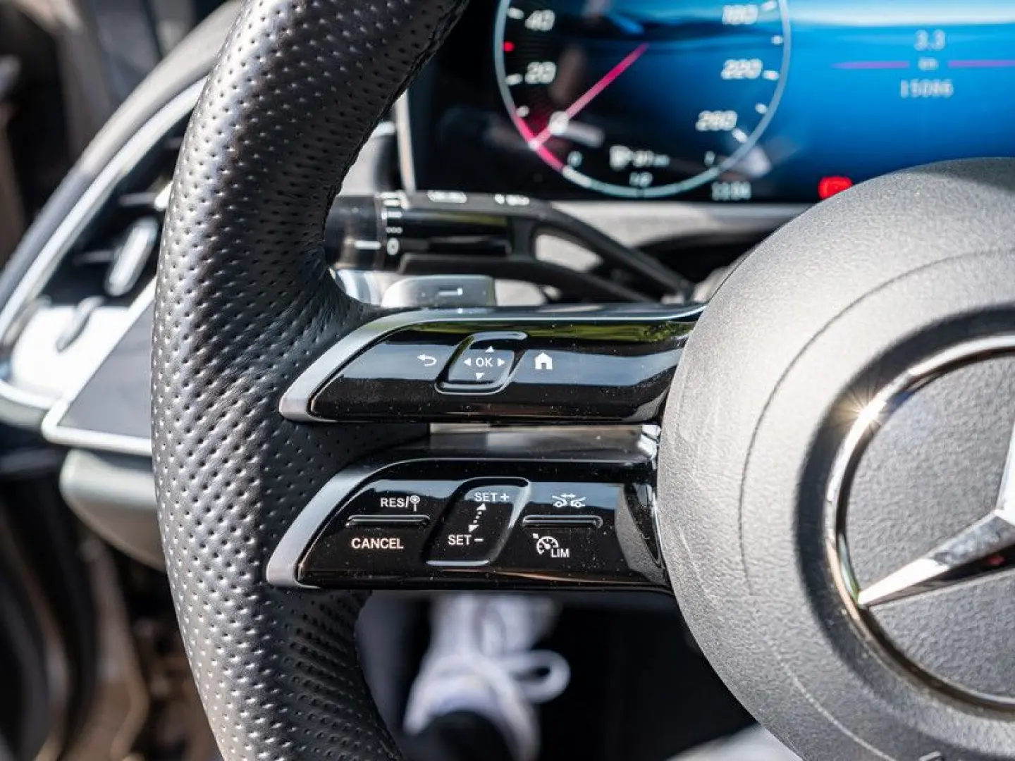 E 300 de AMG-Sport/LED/Cam/Pano/Night/Distr/Totw