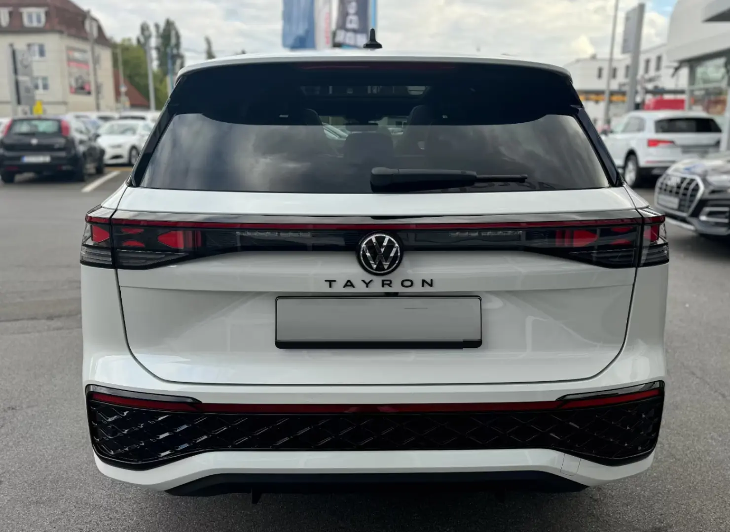 Volkswagen TAYRON 2.0TDI 4MOTION R LINE 7-SITZE STANDHEIZ