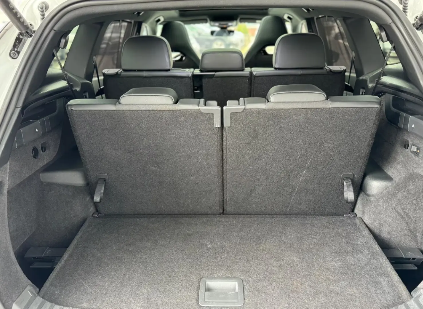 Volkswagen TAYRON 2.0TDI 4MOTION R LINE 7-SITZE STANDHEIZ