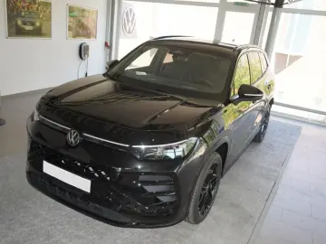 Volkswagen Tayron R-Line 2.0 TSI 4M DSG KAMER AHK DCC HUD