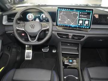 Volkswagen Tayron R-Line 2.0 TSI 4M DSG KAMER AHK DCC HUD