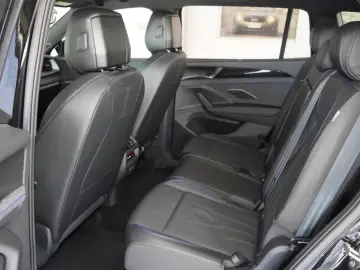 Volkswagen Tayron R-Line 2.0 TSI 4M DSG KAMER AHK DCC HUD