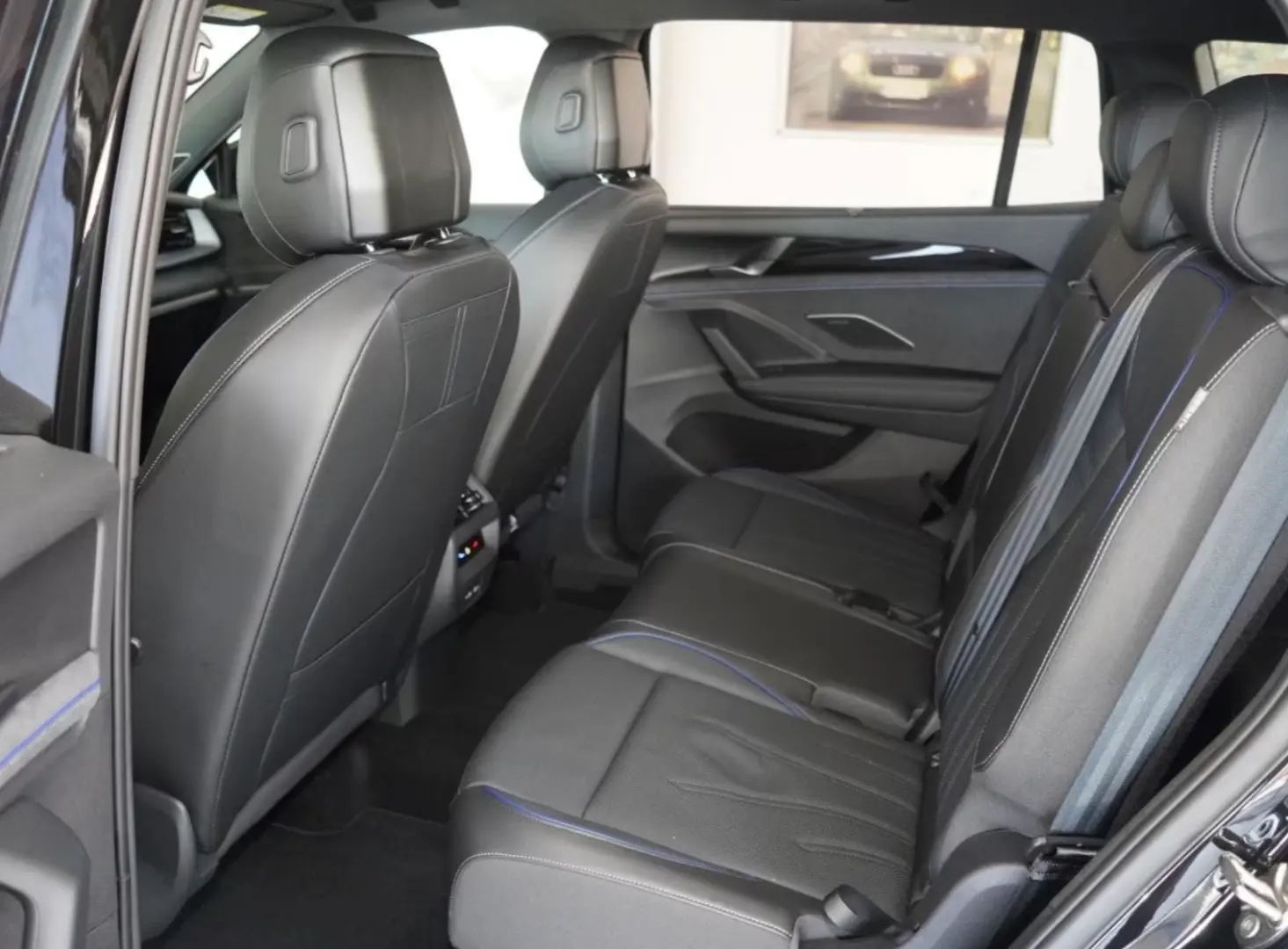 Volkswagen Tayron R-Line 2.0 TSI 4M DSG KAMER AHK DCC HUD