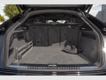 RSQ8 Facelift/All Black/B+O Advanced/RS-AGA/Lase