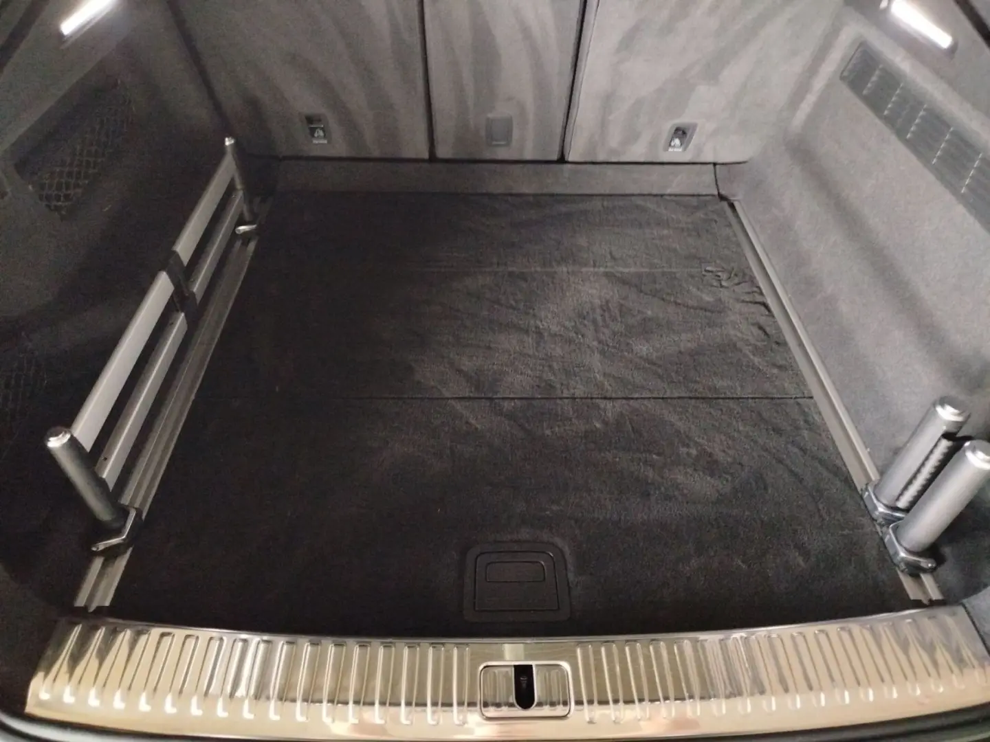 RSQ8 tiptronic Laser Luft Massage AHK B&O Panora