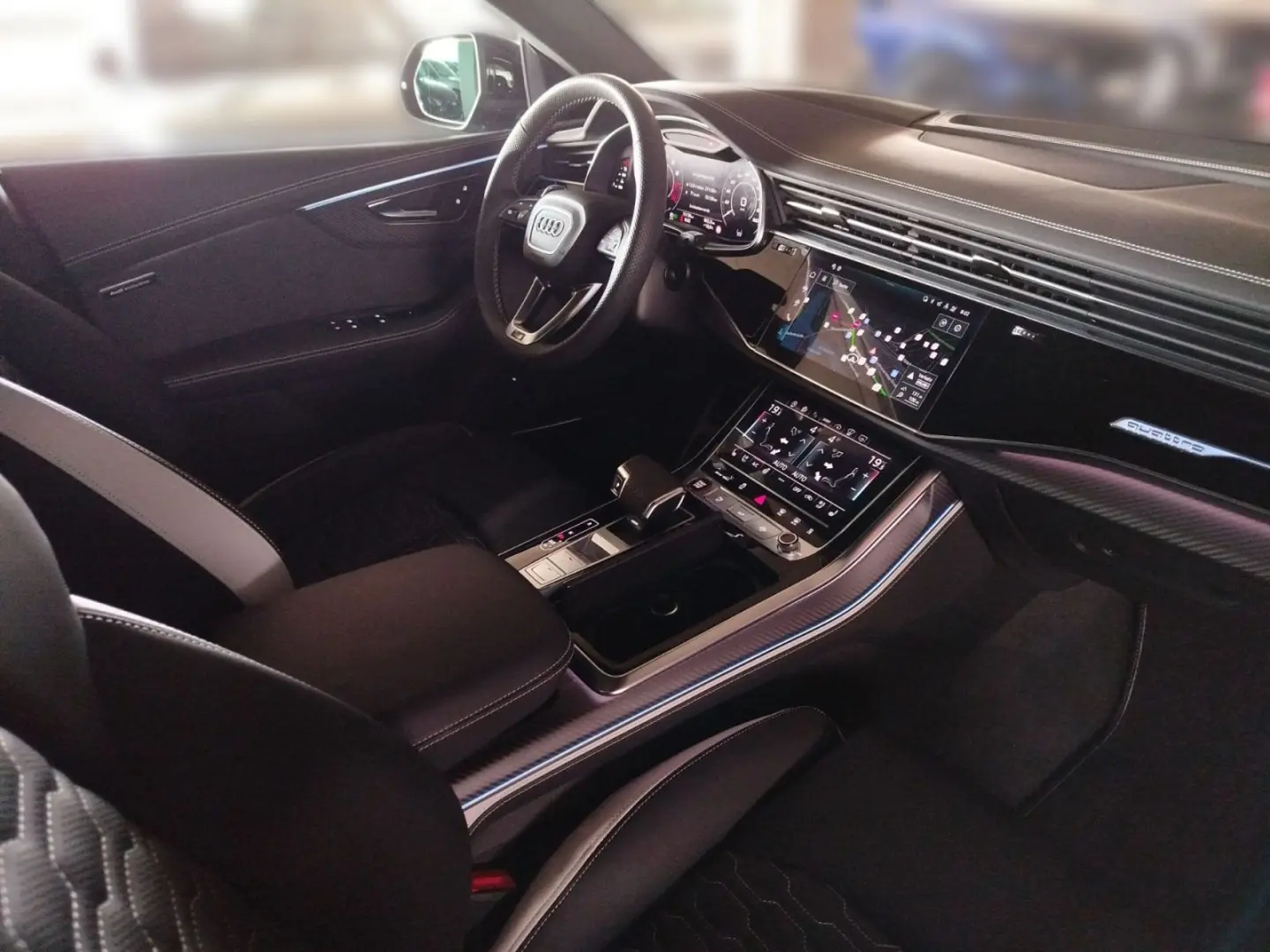 RSQ8 tiptronic Laser Luft Massage AHK B&O Panora