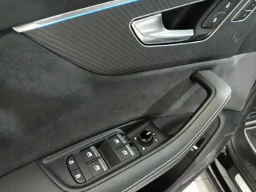 RS Q8 4.0 TFSI V8 RS Sportabgas Navi