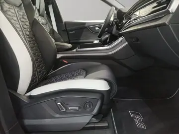 RS Q8 4.0 TFSI V8 RS Sportabgas Navi