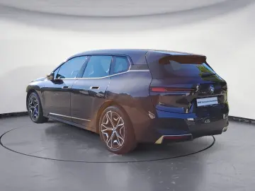 iX xDrive40