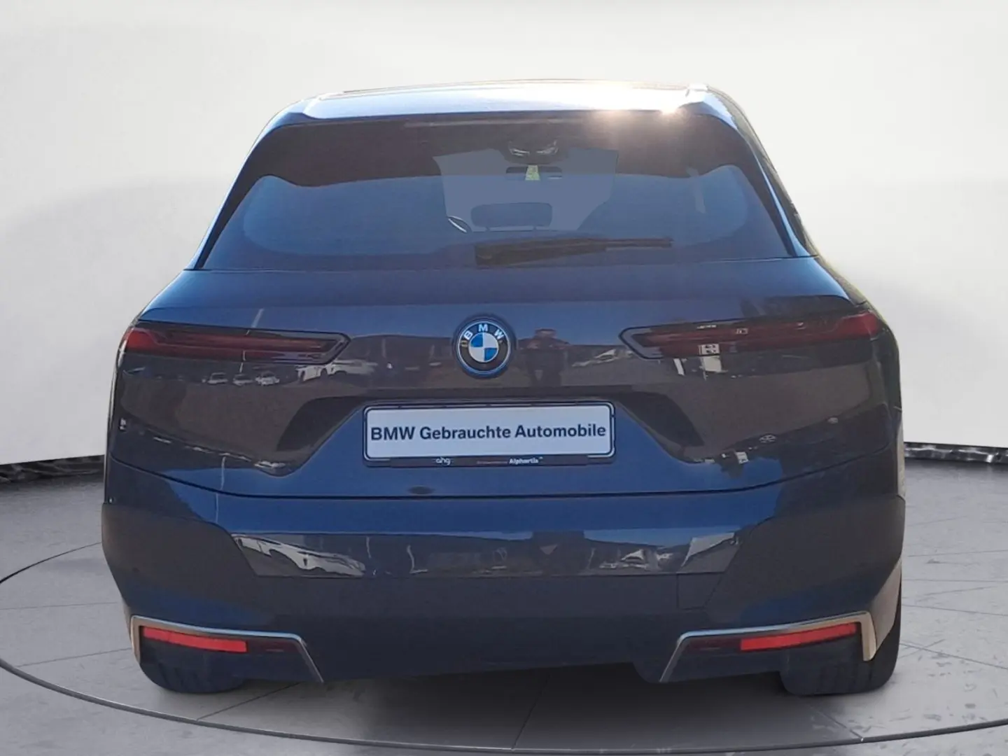 iX xDrive40