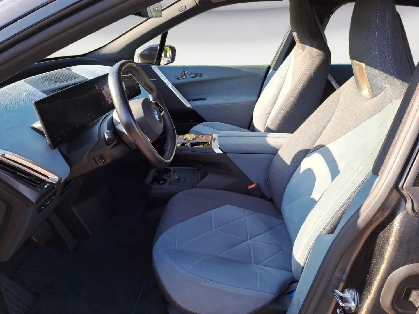 iX xDrive40