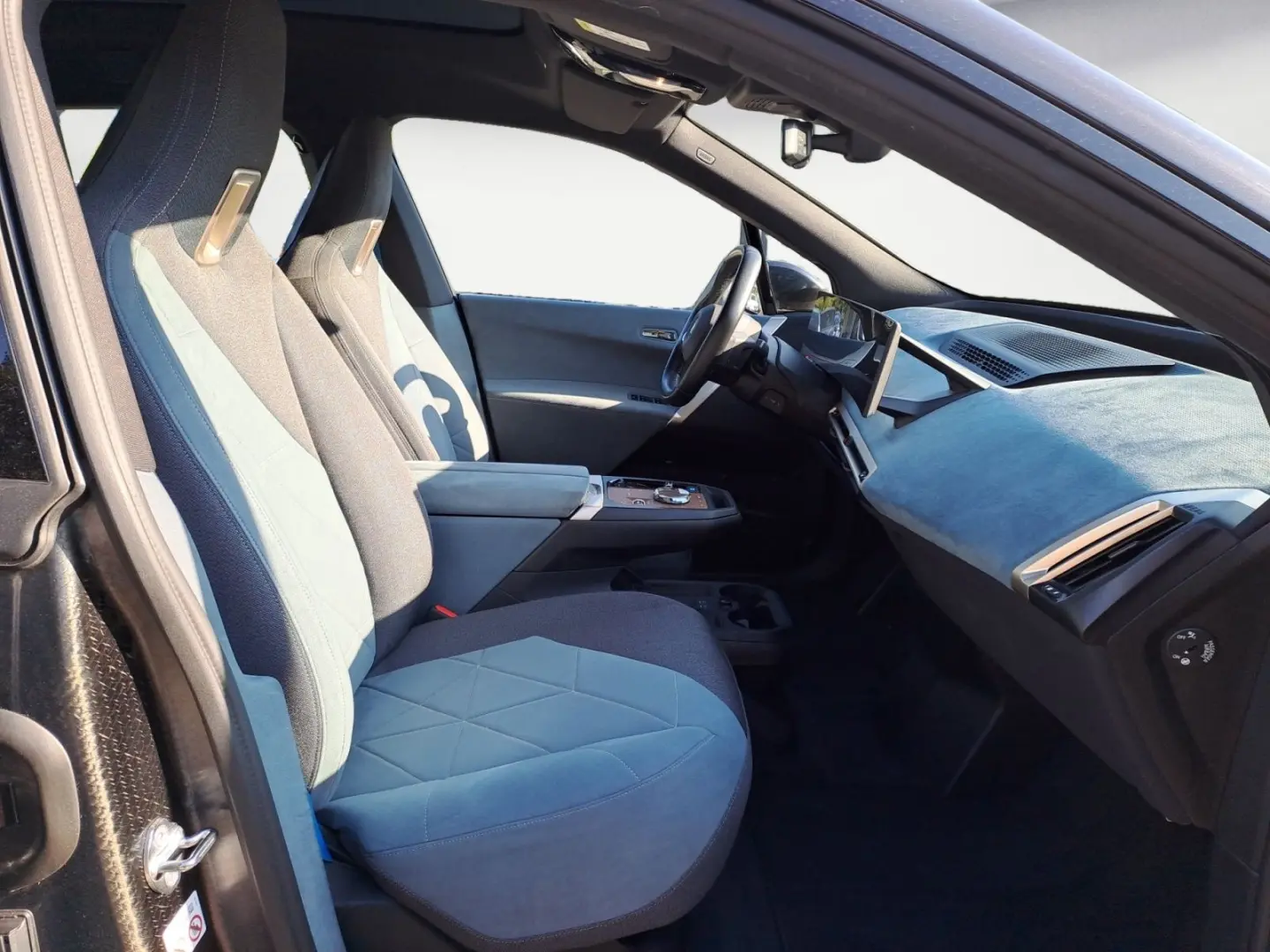 iX xDrive40