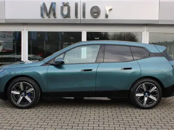 iX xDrive40 Sportpaket Head-Up HK HiFi DAB LED