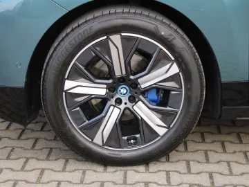 iX xDrive40 Sportpaket Head-Up HK HiFi DAB LED