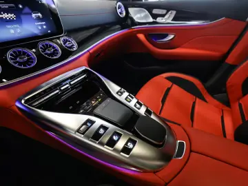 Mercedes-Benz AMG GT 53 4M+ V8-Style Aero Performance