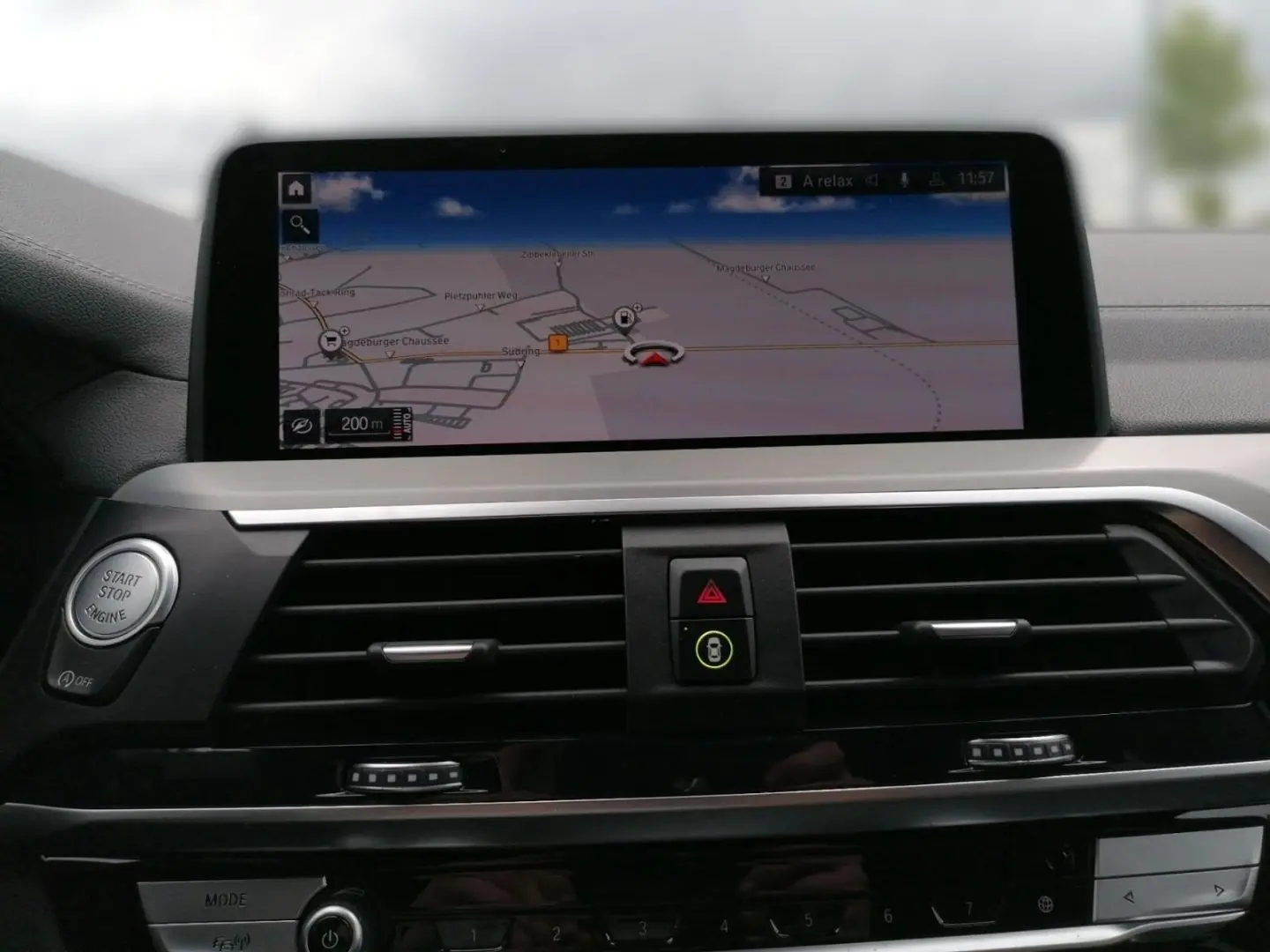 X4 M40i Sport HuD StandHZG AHK Leder LED Memory